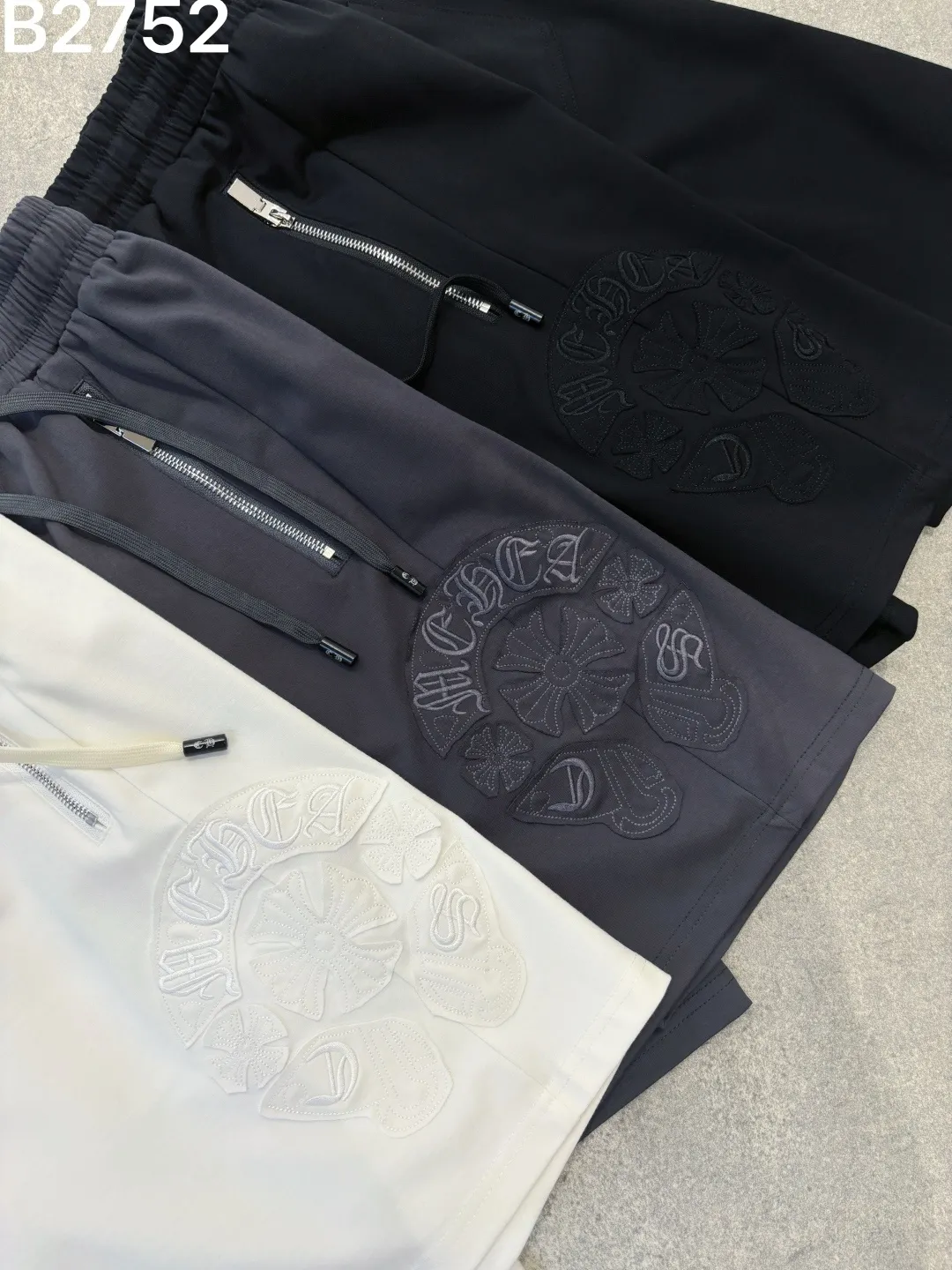 New Arrival ， ， logo。 ， ， ， ， Breathable， ， ：White Black Gray Sizes：M-4XL